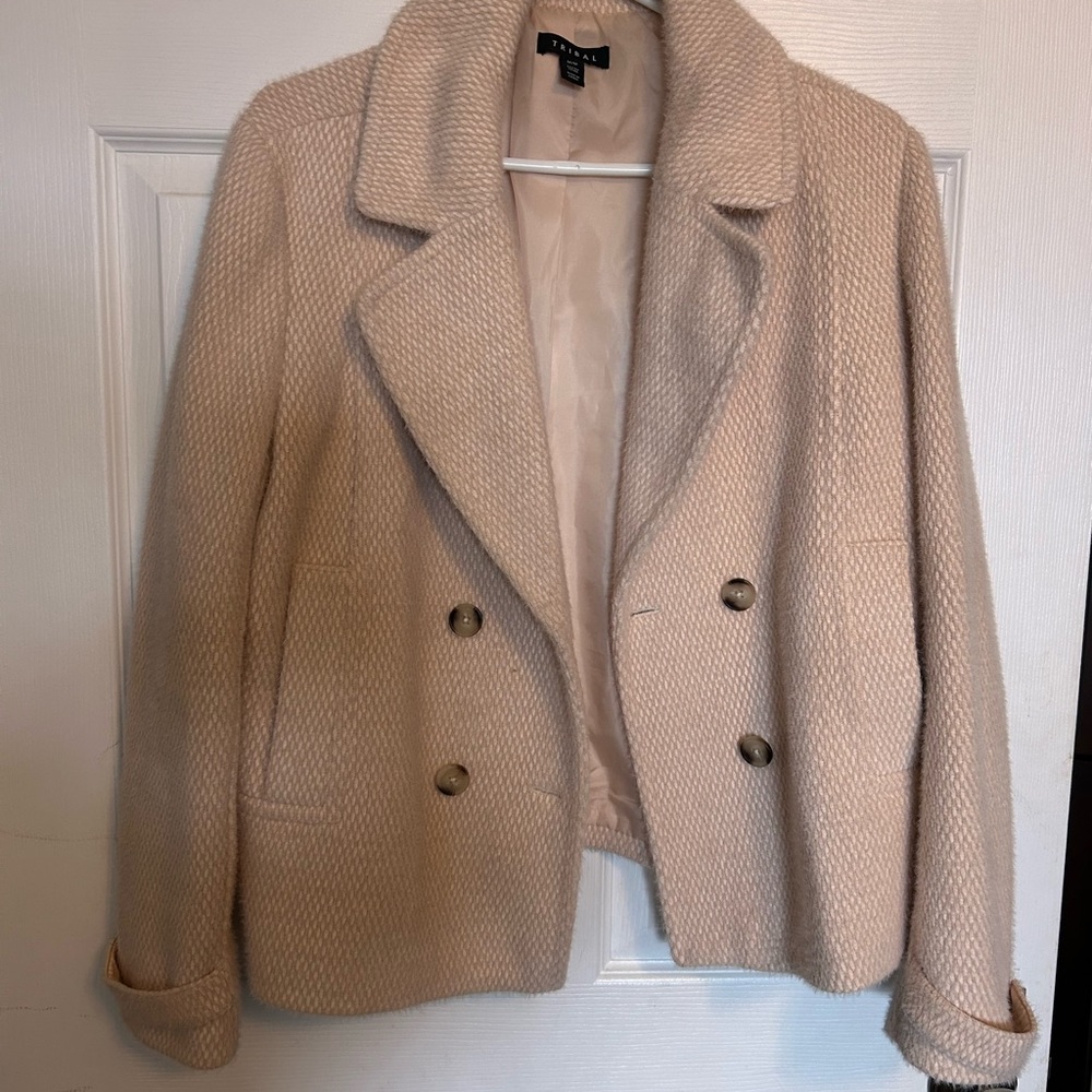 Elegant Cream Double-Breasted Women's Coat